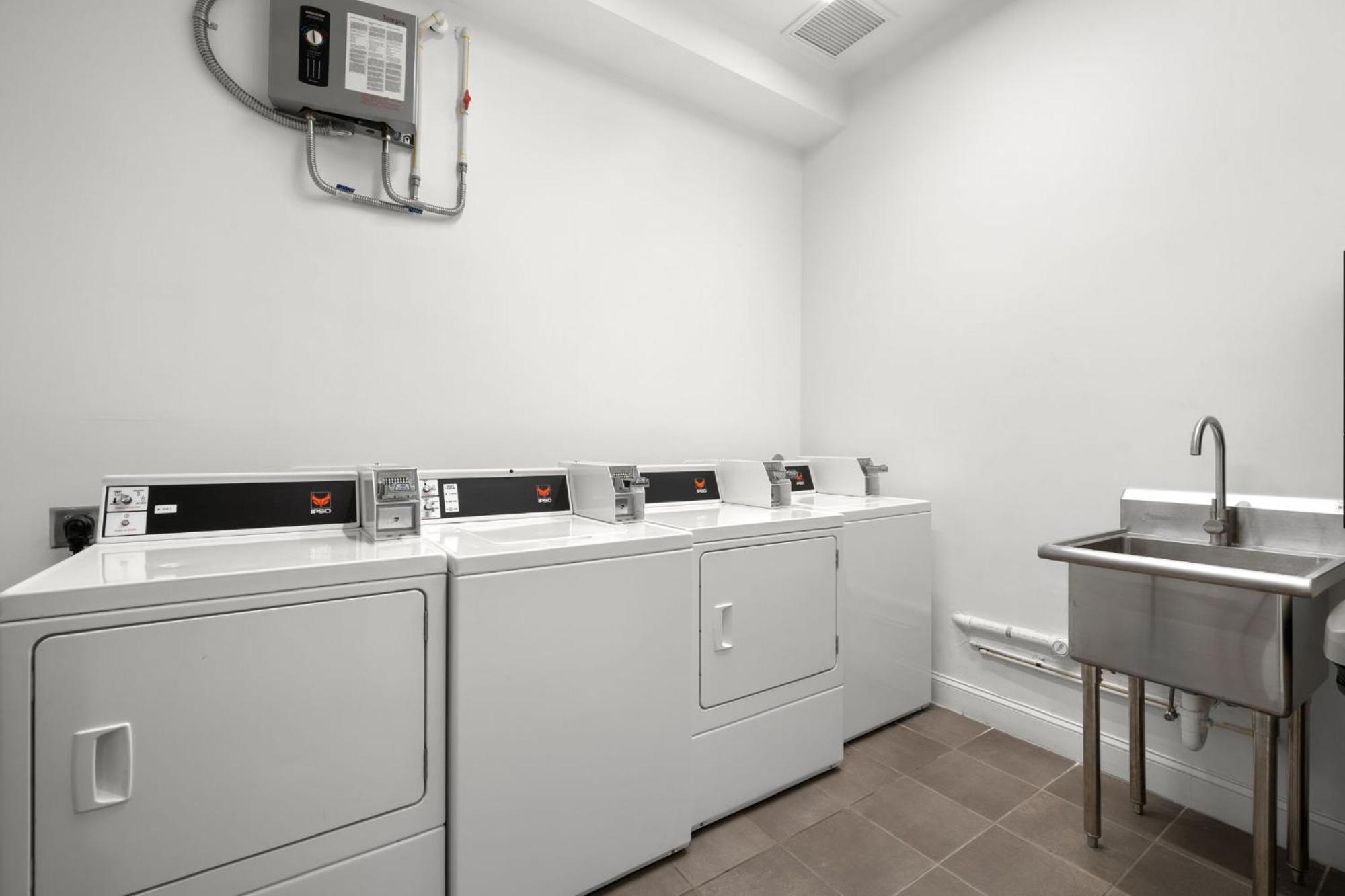 New! Sangria Suite - Upscale Ybor City Studio, Right On 7Th Ave Tampa Bagian luar foto